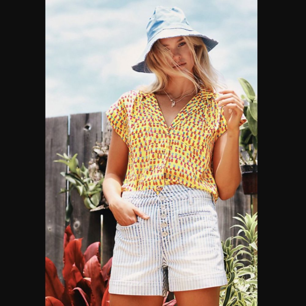 Anthropologie Maeve Picnic Button Down